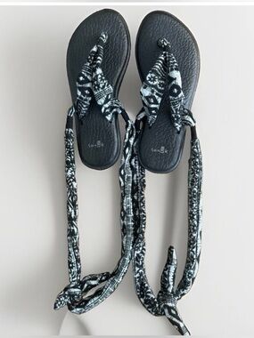 Sanuk Yoga Sling 2 Womens 6 Black White Tribal Sandals Yoga Mat Footbed